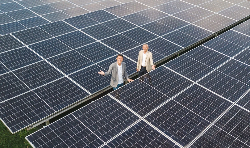 Implemented a project to install solar panels on the rooftop and parking building of Supalai Grand Tower