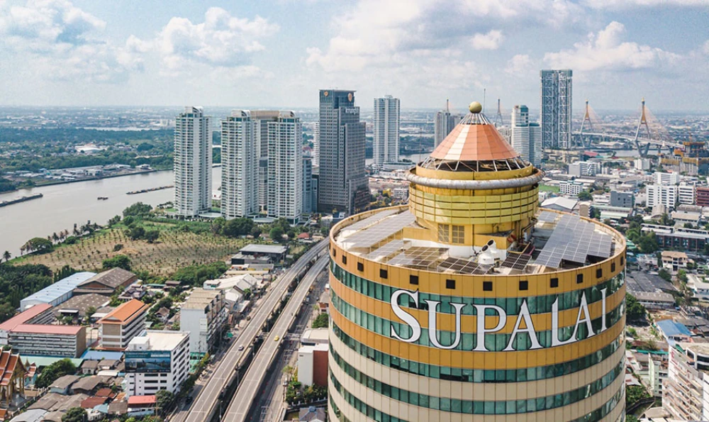 Implemented a project to install solar panels on the rooftop and parking building of Supalai Grand Tower