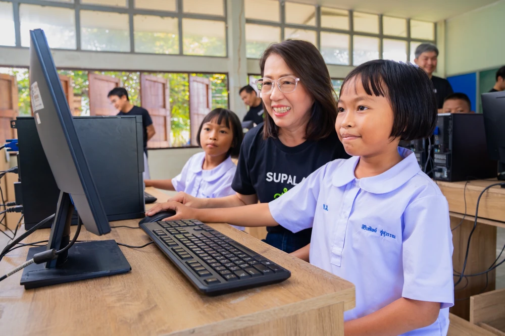 Project "SAANG FUN PHUEANONG" (Creating Dreams for Youth): Creating Educational Opportunities, Igniting the Future of Thai Youth